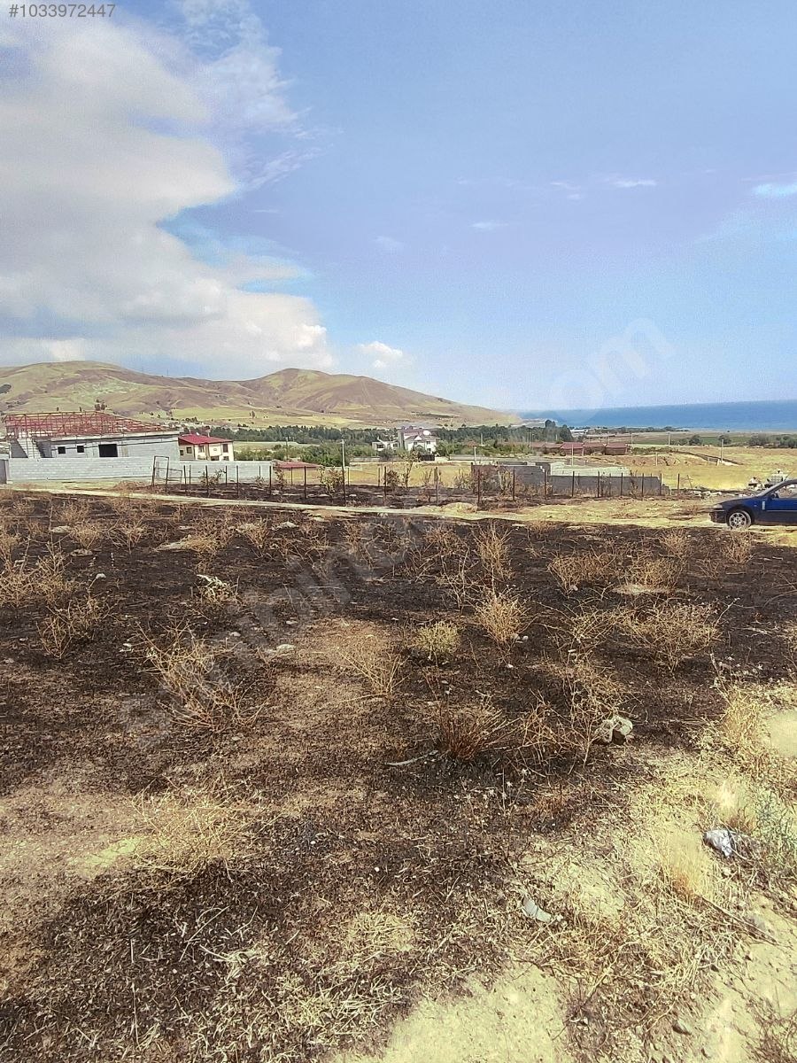 Deniz manzaralı ViLLALIK SATILIK ARSA 499 m² Bitlis / Ahlat / Tunus Mah. - BİTLİS AHLAT fotoğraf 3